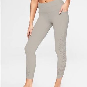 Athleta Chakra tights ☀️